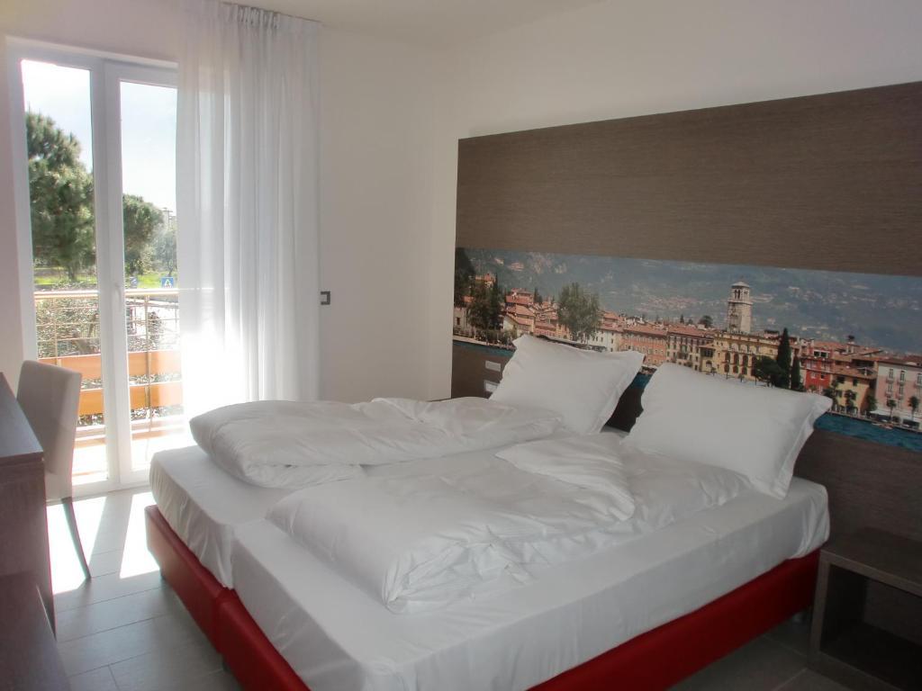 Residence Rivachiara Riva del Garda Quarto foto