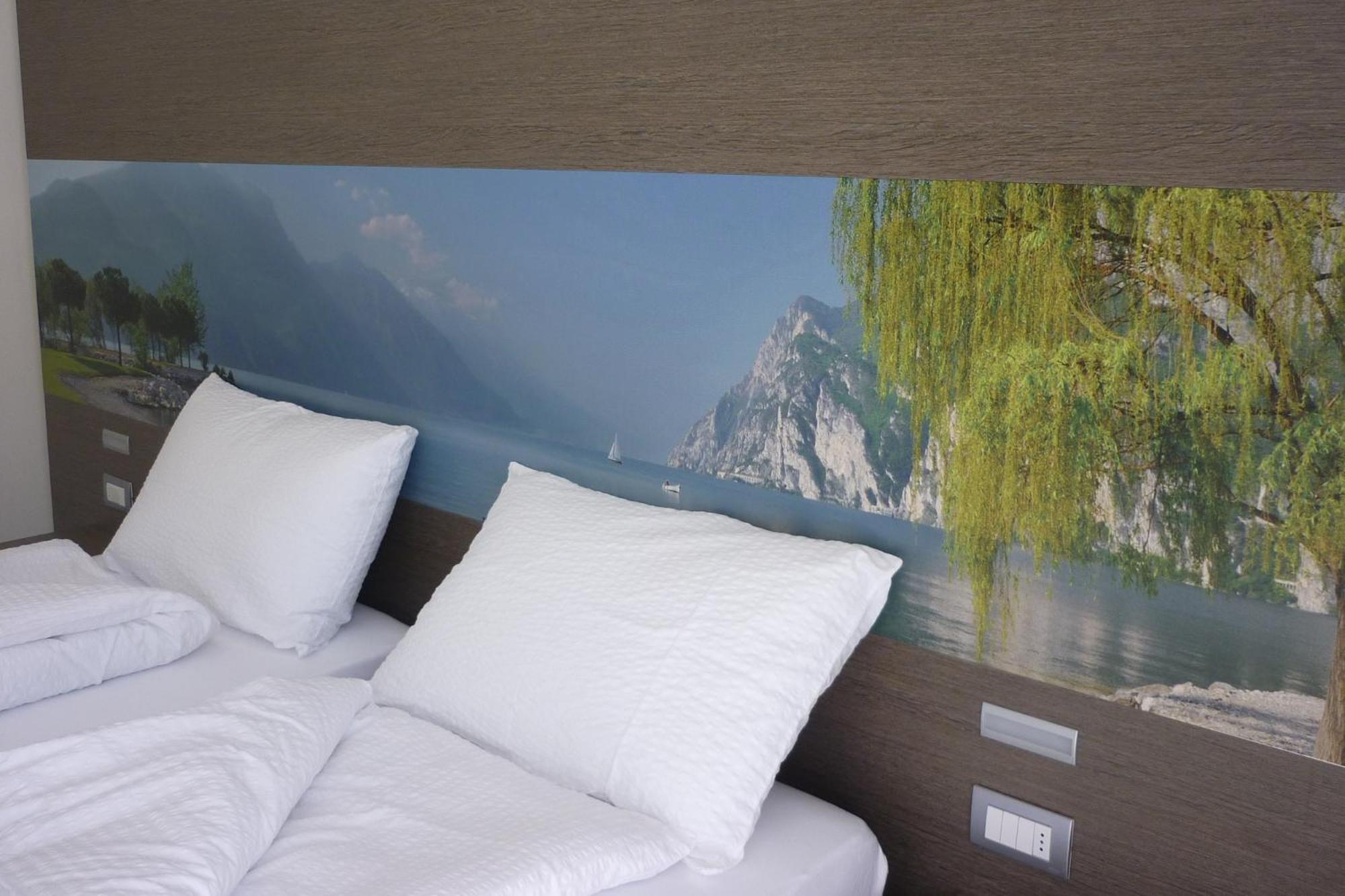 Residence Rivachiara Riva del Garda Exterior foto