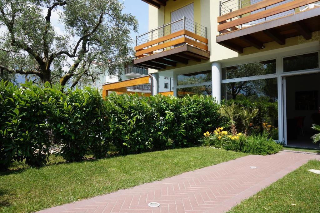 Residence Rivachiara Riva del Garda Exterior foto